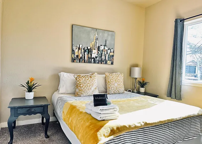 Cheerful New 2 Bedroom Home In Cul De Sac Netflix
