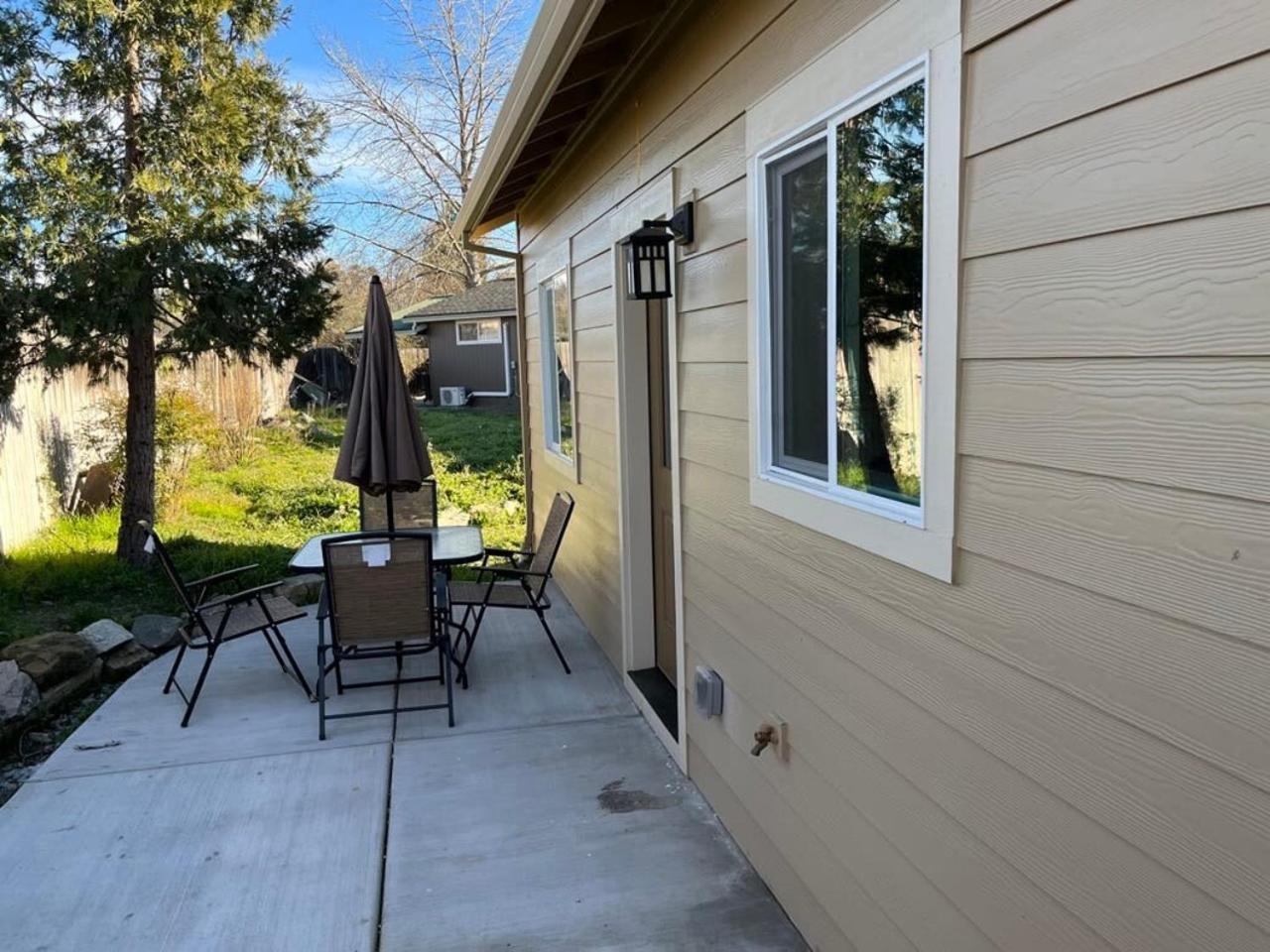Cheerful New 2 Bedroom In Cul De Sac Netflix *