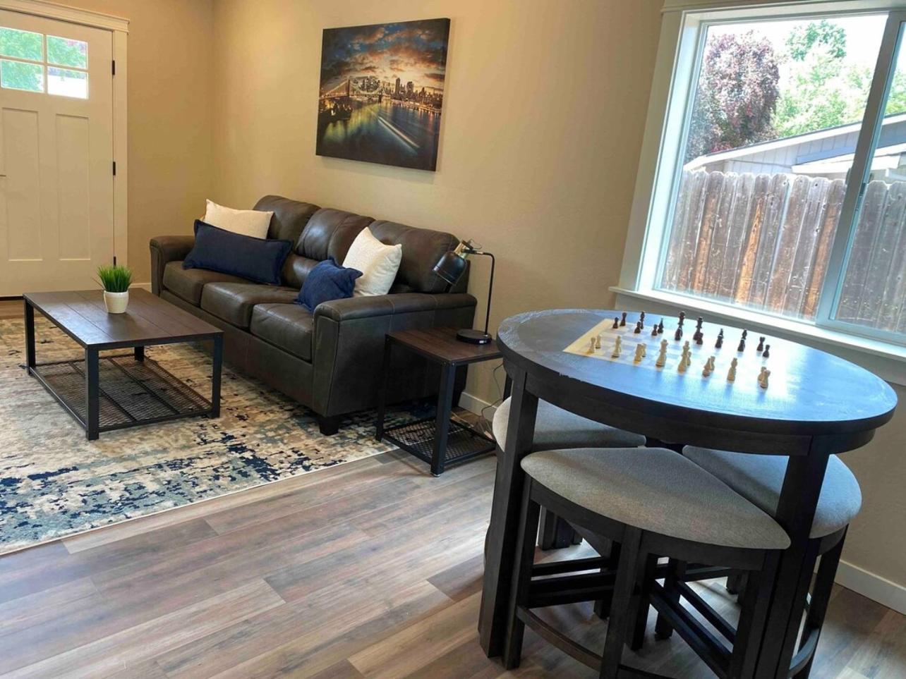 Hébergement de vacances Cheerful New 2 Bedroom In Cul De Sac Netflix